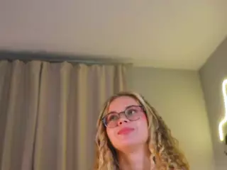 LornaAcors's Live Sex Cam Show