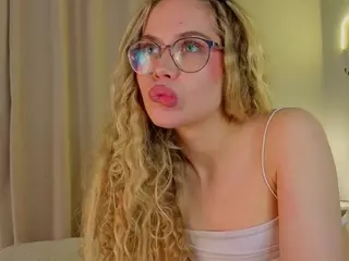LornaAcors's Live Sex Cam Show