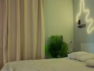LornaAcors's Live Sex Cam Show
