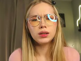 LornaAcors's Live Sex Cam Show