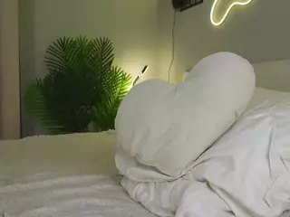 LornaAcors's Live Sex Cam Show