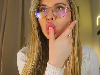 LornaAcors's Live Sex Cam Show