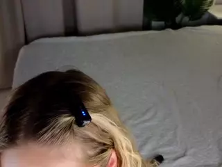 LornaAcors's Live Sex Cam Show