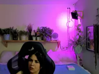 MilfFantassy's Live Sex Cam Show