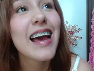 Daphne's Live Sex Cam Show