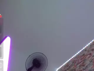 Daphne's Live Sex Cam Show