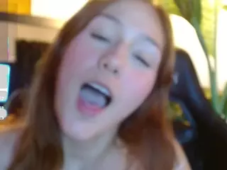 Daphne's Live Sex Cam Show