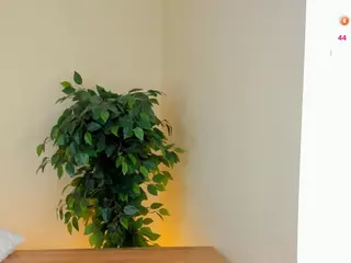 FloraGrandy's Live Sex Cam Show