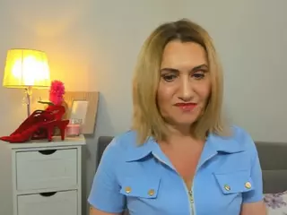IsabellaHotty's Live Sex Cam Show