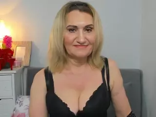 IsabellaHotty's Live Sex Cam Show