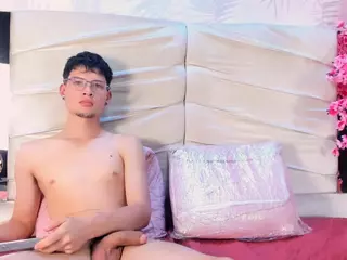 Katyjake's Live Sex Cam Show