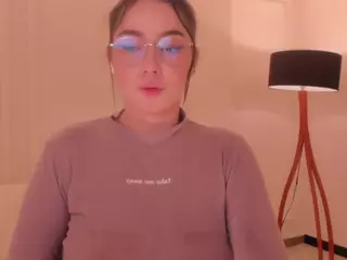 MaddisonCollins's Live Sex Cam Show