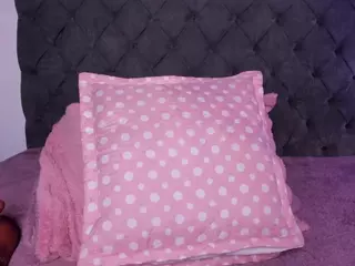 Alahia-Am's Live Sex Cam Show
