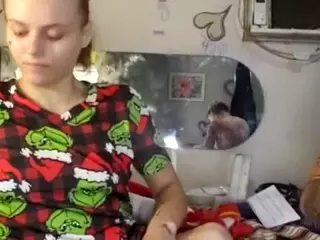 Cicianninospendsometoseesome's Live Sex Cam Show