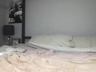 honeysuckles2's Live Sex Cam Show