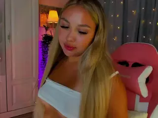 Loneve's Live Sex Cam Show
