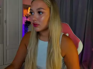 Loneve's Live Sex Cam Show