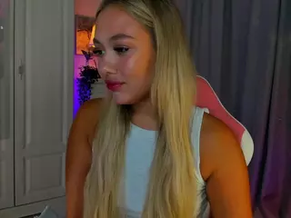 Loneve's Live Sex Cam Show