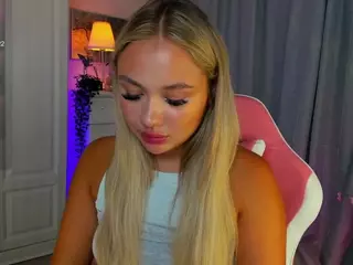 Loneve's Live Sex Cam Show
