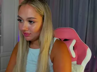 Loneve's Live Sex Cam Show
