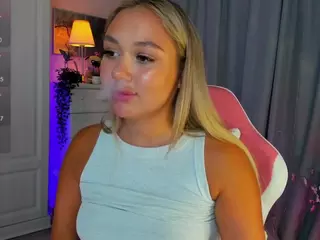 Loneve's Live Sex Cam Show