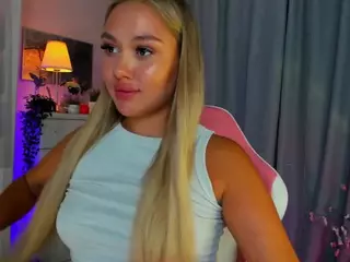 Loneve's Live Sex Cam Show