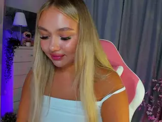 Loneve's Live Sex Cam Show