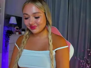 Loneve's Live Sex Cam Show