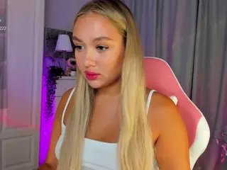 Loneve's Live Sex Cam Show