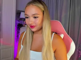 Loneve's Live Sex Cam Show