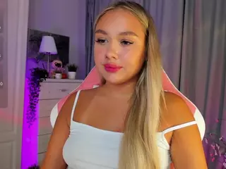 Loneve's Live Sex Cam Show