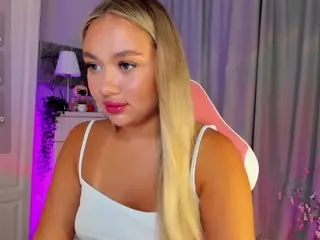 Loneve's Live Sex Cam Show