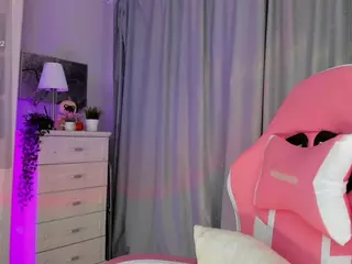 Loneve's Live Sex Cam Show