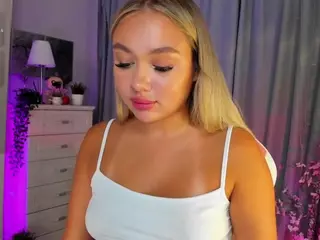 Loneve's Live Sex Cam Show