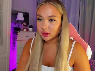 Loneve's Live Sex Cam Show