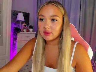 Loneve's Live Sex Cam Show