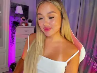 Loneve's Live Sex Cam Show
