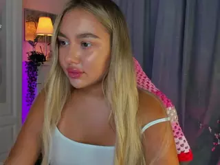 Loneve's Live Sex Cam Show