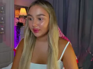 Loneve's Live Sex Cam Show