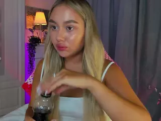 Loneve's Live Sex Cam Show