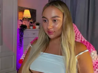 Loneve's Live Sex Cam Show