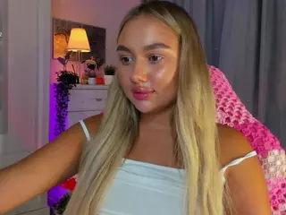 Loneve's Live Sex Cam Show