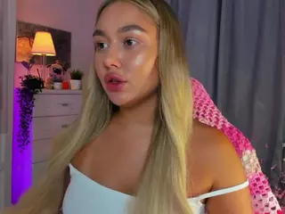 Loneve's Live Sex Cam Show