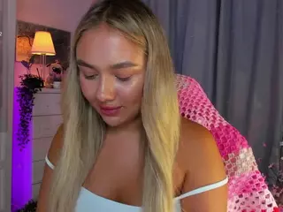 Loneve's Live Sex Cam Show