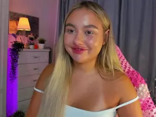 Loneve's Live Sex Cam Show