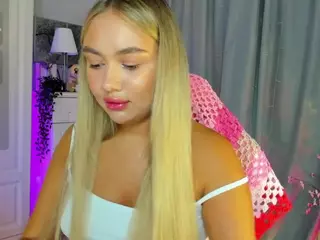 Loneve's Live Sex Cam Show