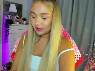 Loneve's Live Sex Cam Show