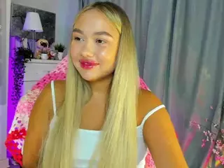 Loneve's Live Sex Cam Show