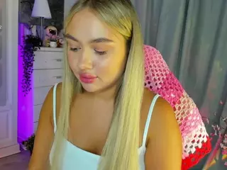 Loneve's Live Sex Cam Show