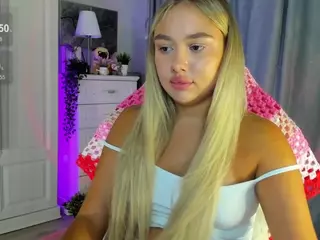 Loneve's Live Sex Cam Show